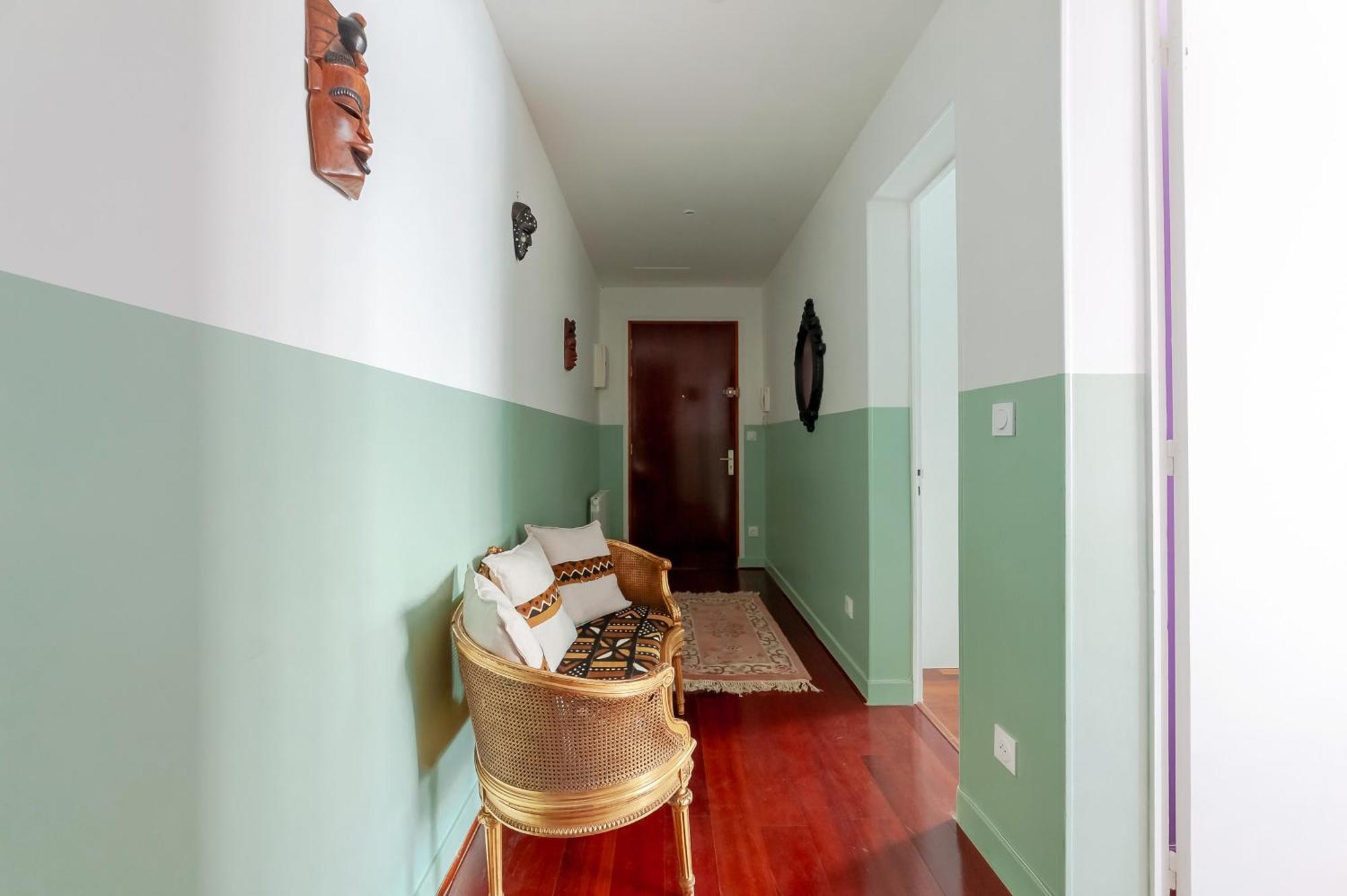 Cosy Modern Apartment - 1 Minute Walk From Train Station Creil Bagian luar foto