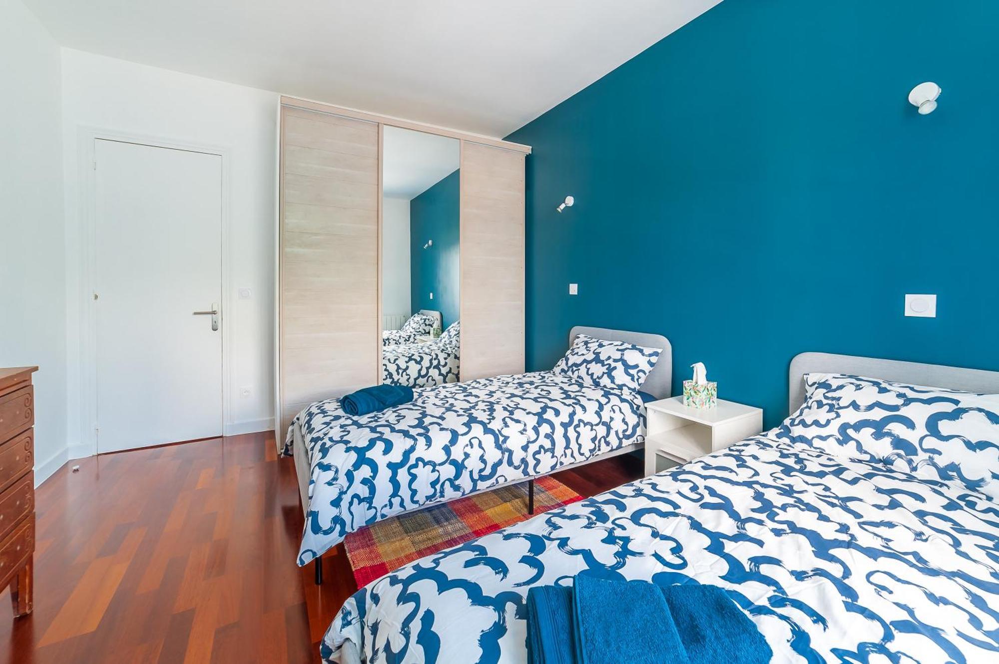 Cosy Modern Apartment - 1 Minute Walk From Train Station Creil Bagian luar foto